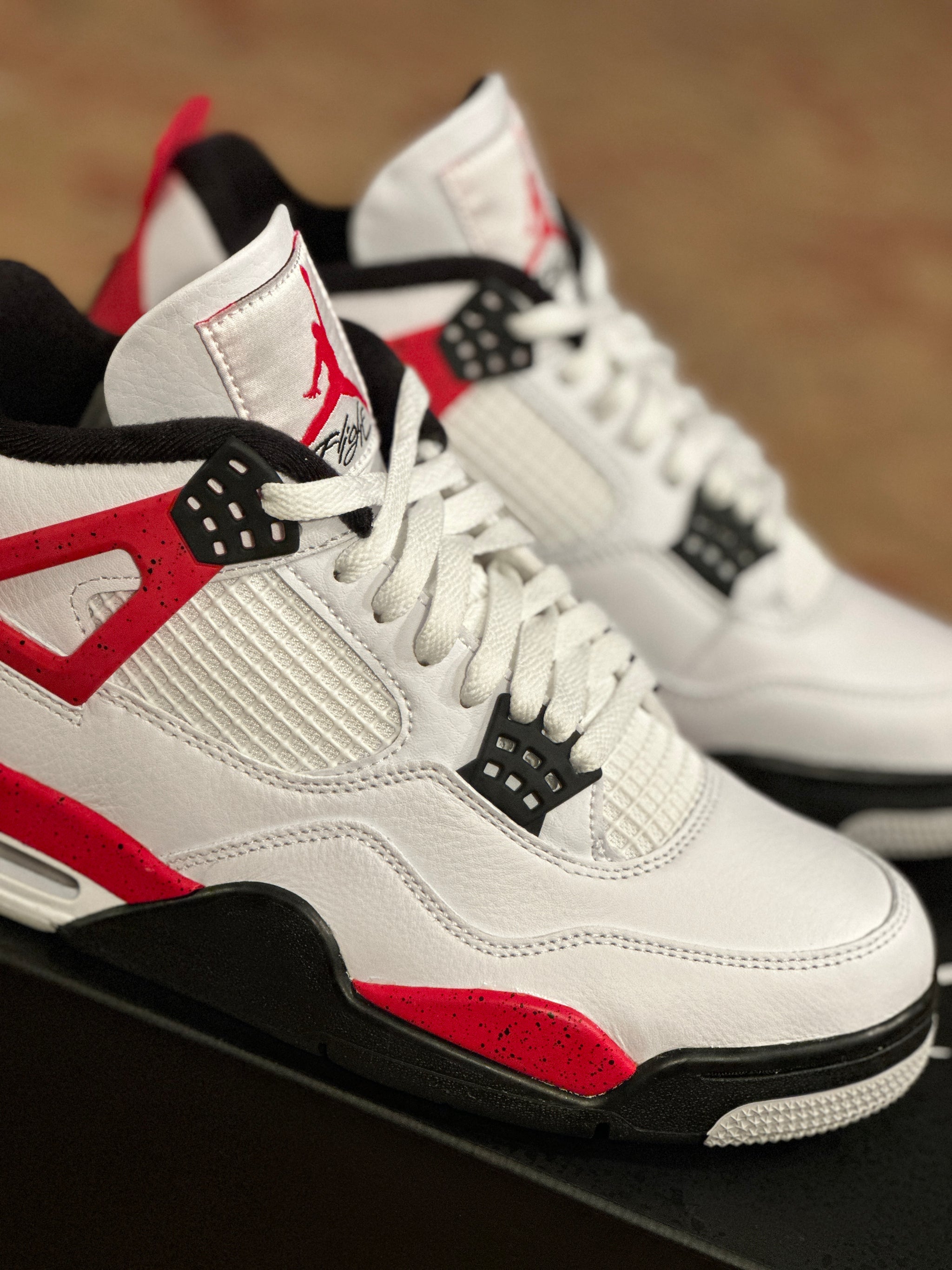 Air Jordan 4 Retro 'Red Cement