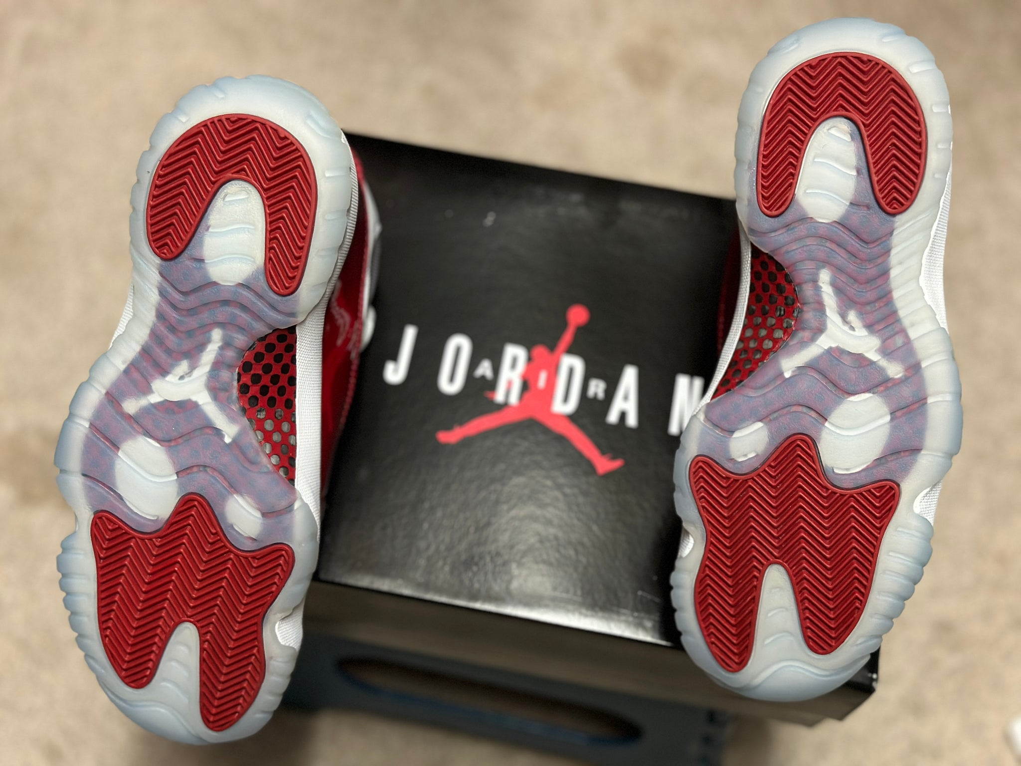 Air Jordan 11 Cherry (GS)